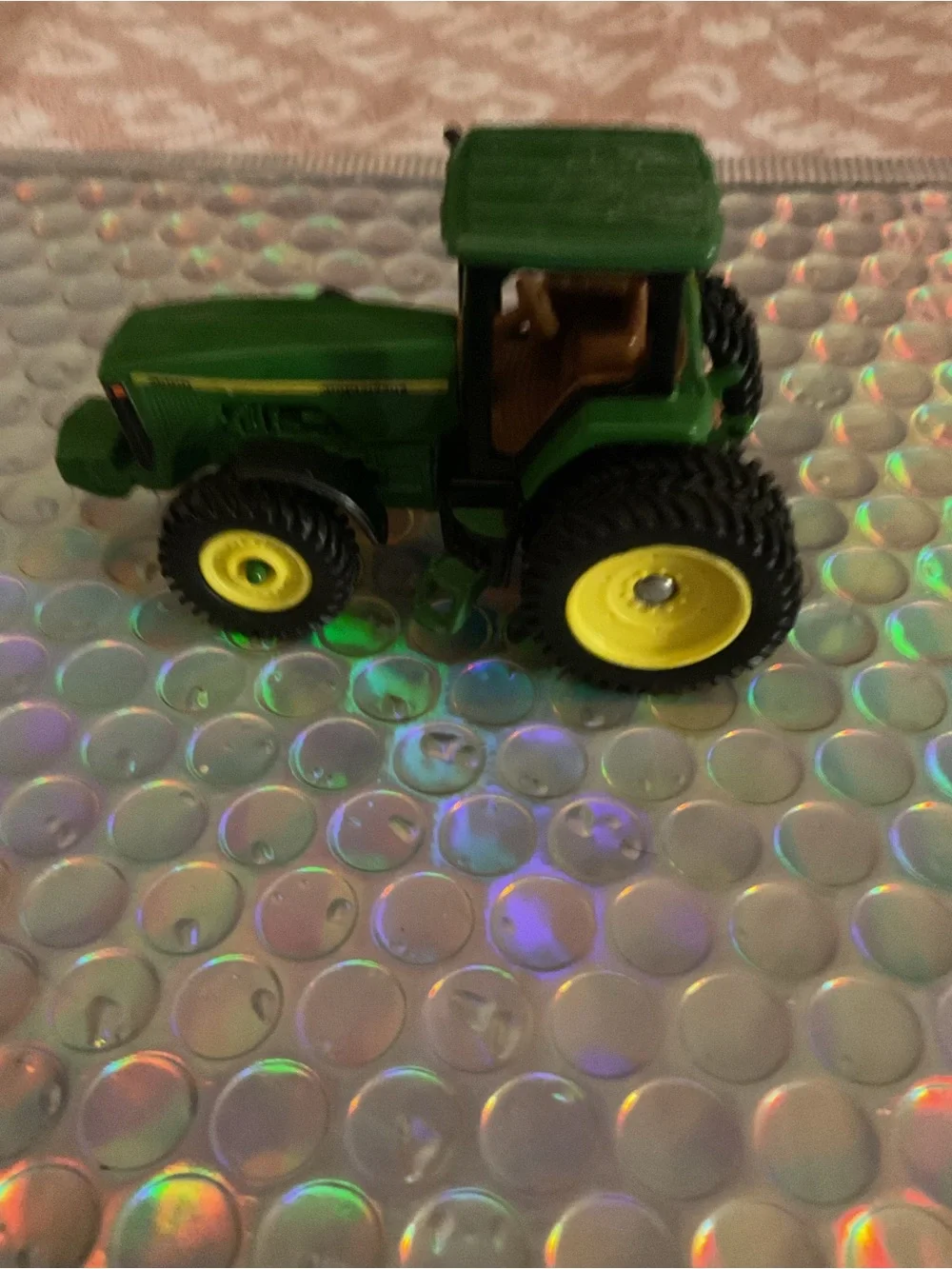 Ertl 1:64 John Deere Tractor 8300 MFWD Farm Toy